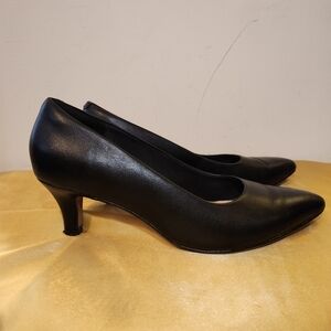 Clarks womens low heel